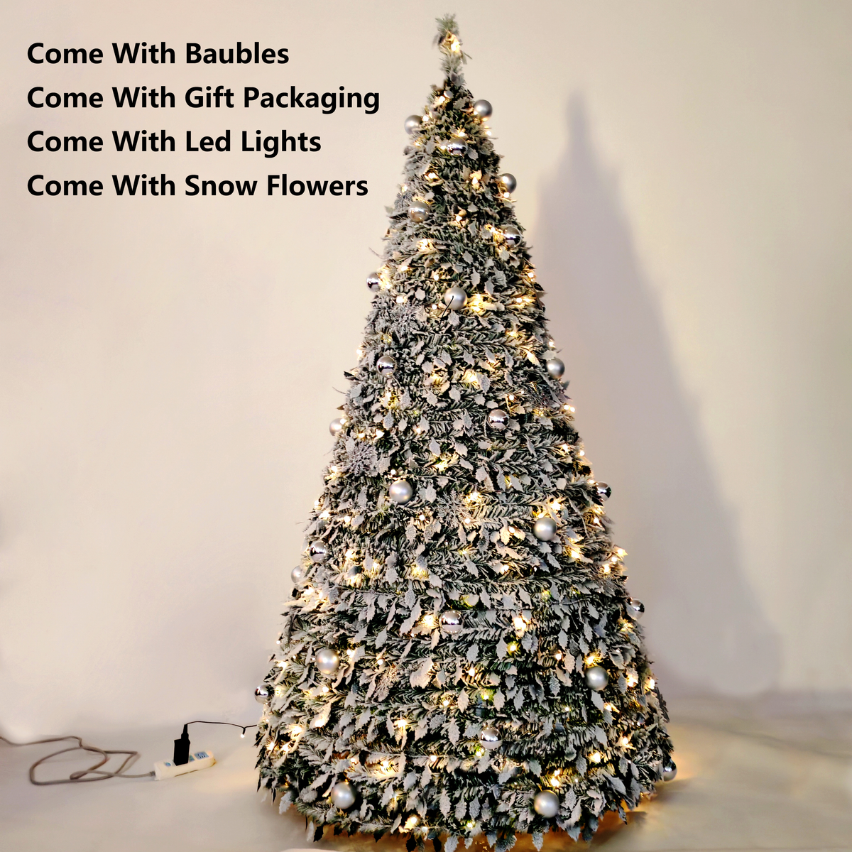 Foldable lighted Christmas tree